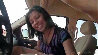 Deu carona e ganhou um boquete - www.pornoreal.com.br