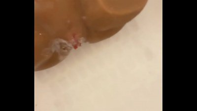 Russian Mom-I-would-Like-to-Fuck washes her secretary friend after being pulverized by a client in San Francisco