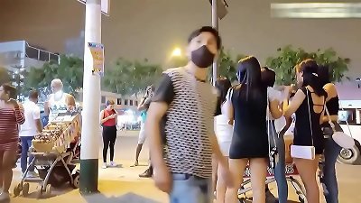 Venezuelan girl with impressive forms agrees to boink without a condom