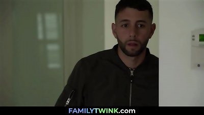 son Aproaches When dad has An Explosive swelling Argos, Max Sargent