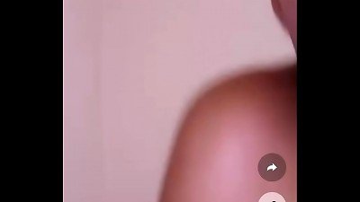 Nena transmitiendo en vivo