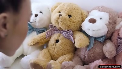 19yo asian nubile baby sitter is fucked by boss