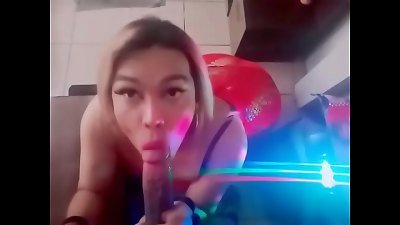 negro de sedapal me visita en su primer d&iacute;a libre y me atora con su pinga de 20cm