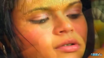 A steaming brunette with petite boobs likes  powerful assfuck sex in the garden