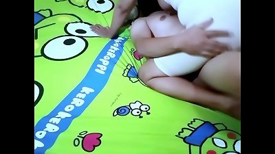 Pengen Banget memek di masukin Kontol