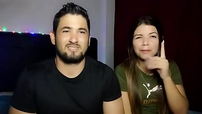 Ella tiene un butt enorme y aguanta mucha verga - Swinger Pareja - Tr&iacute;os - hotwife