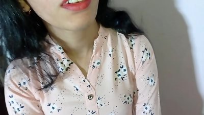 The gal who came to take the house on rent had hook-up with the landlord utter HD with clear hindi audio desi porn hook-up flick