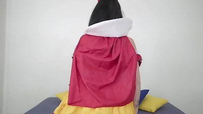 Cris Bathory realizando sonho de princesa, putaria com o vil&atilde;o puto comedor Frotinha