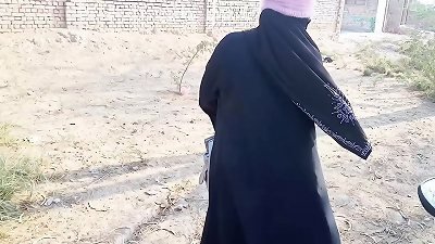 Pakistani randi girl on road i plowed firm in public place