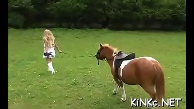 Mistresse abuses slave's wazoo