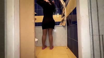 A mother exposed her breasts before engaging in anal intercourse with a partner who has a large posterior