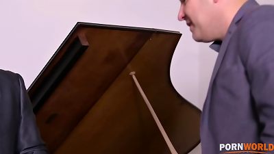 nasty Housekeeper Alexis Crystal&rsquo;s fuckholes Plugged in Airtight dp GP2201