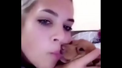 This white girl sucked her dog&rsquo;s tongue
