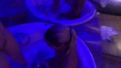 tub pussy licking Live show In The Longue