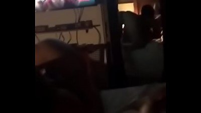 Putita cachonda disfruta chupar mi verga