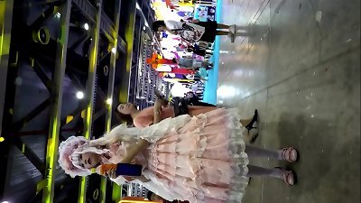 Viendo los calzones de la chinita costume play 2