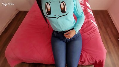 Wow! My stepsister is ready to have sex with me in the bedroom! Watch her big, curvy Latina body in homemade porn.