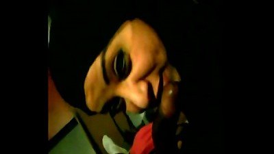 Hijabi Muslim nymph deepthroats ebony kufr manmeat