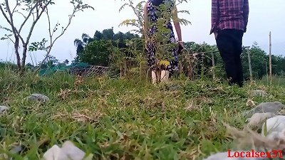 Local Aunty Outdoor fuck ( Official video By Localsex31)