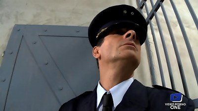 L'avocat baise une mummy devant sonny mari