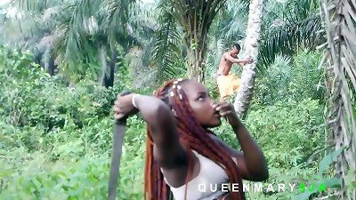 I met a beautiful woman with long hair while gathering palm fruits, and we had sex in return for oral pleasure