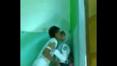 Cogiendo en el colegio