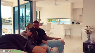 crazy STEPDAUGHTER & acquaintance nails stepfather