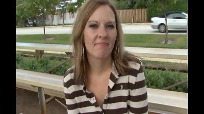 Kylie Smith has sex with her soccer coach