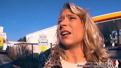 mummy tart Vivia enjoys to have a penis fucking her tight ASSHOLE!