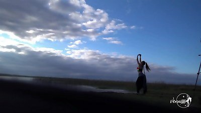 Running from danger at night and running into danger by day - Behind the episodes - Venus Vlog #9