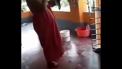 Desi aunty in petticoat