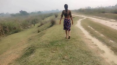 ten inch ebony prick inserted in vagina in paddy field