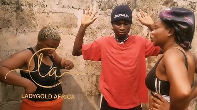 Hardsex hook-up from a roundom guy who witnessed her jerking